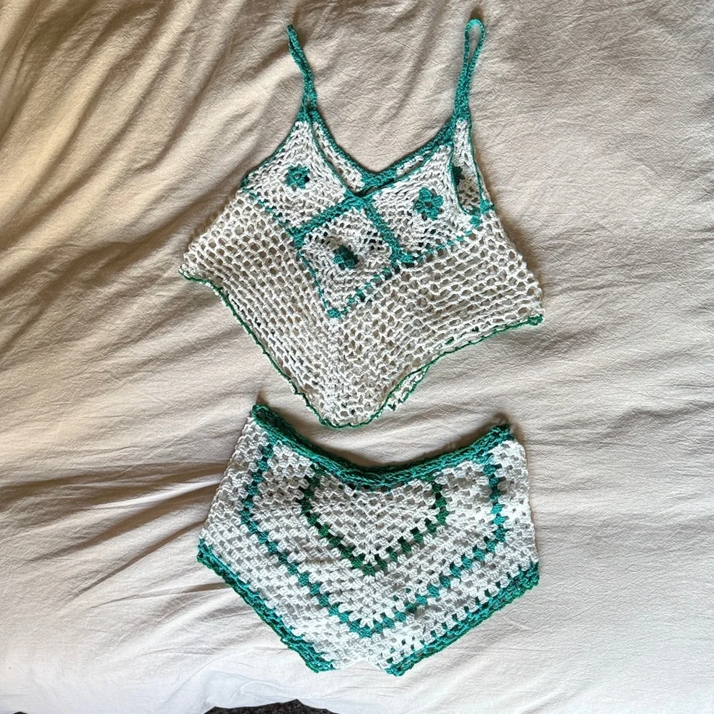 Crochet Tank Top and Shorts Set - Green and White - Picture 3 of 3